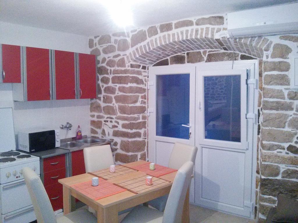 Holiday House Popovic Sucuraj Bagian luar foto